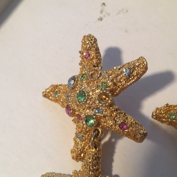 Gold Star Clip On Earrings. - Picture 2 of 4